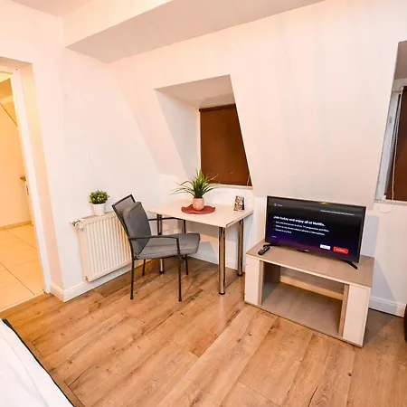 Aparthotel Center 4*