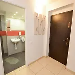 Center 4*