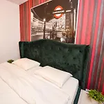 Center ブカレスト