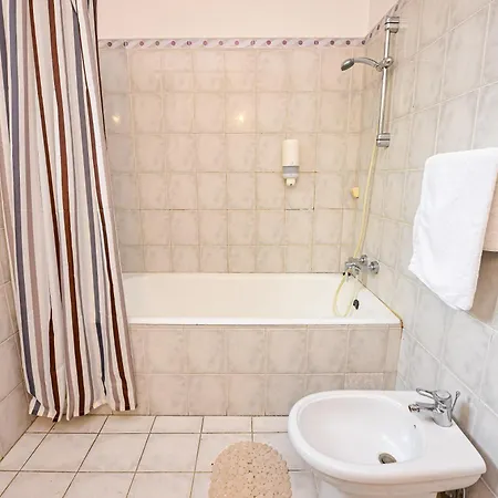 Center 4* Bucureşti