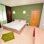 Center Aparthotel 4*