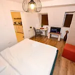 Center 4* Boekarest