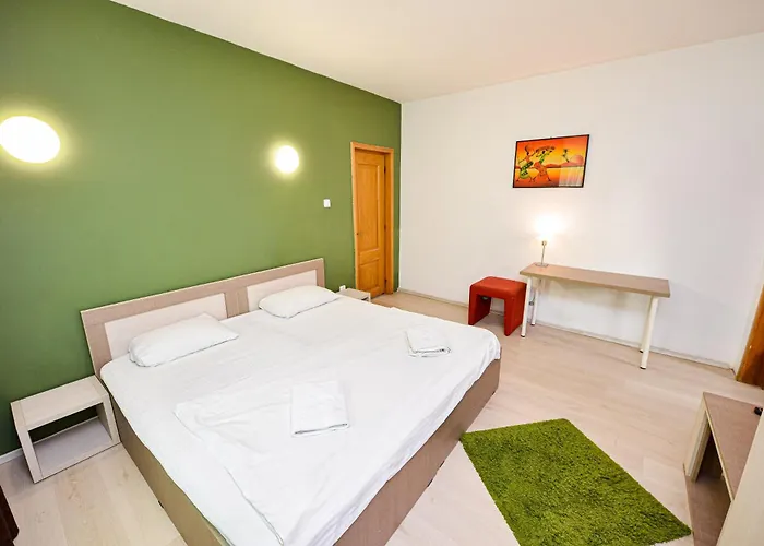 Aparthotel Center